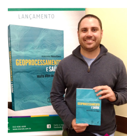 Professor Samuel de Almeida foi um dos autores convidados para contribuir em livro