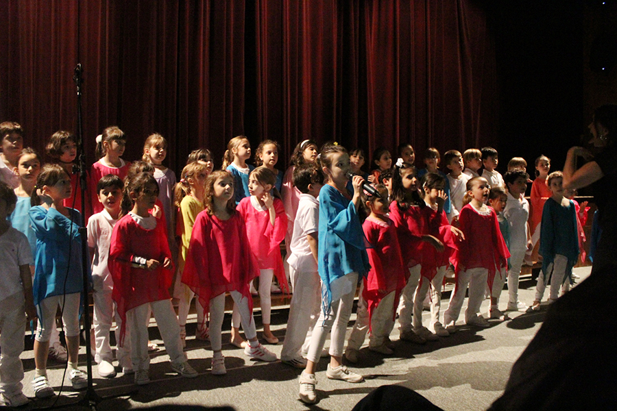 Coral Rio Branco se apresenta com a Banda do Sil&ecirc;ncio