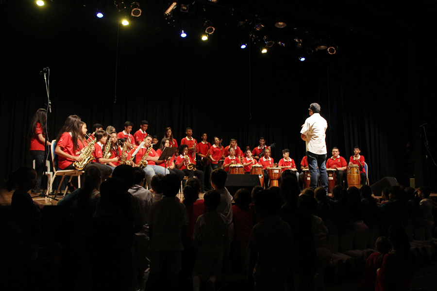 Coral Rio Branco se apresenta com a Banda do Sil&ecirc;ncio