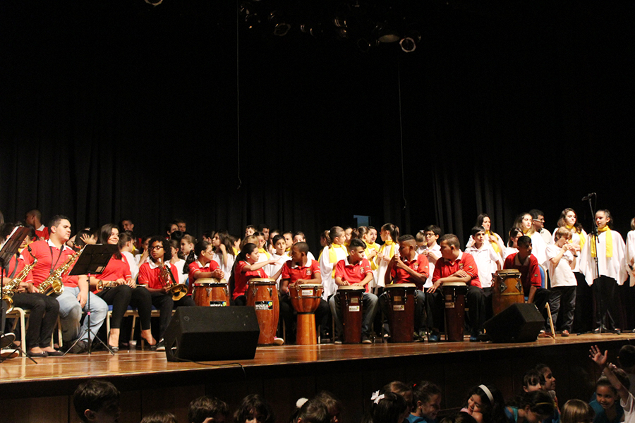 Coral Rio Branco se apresenta com a Banda do Sil&ecirc;ncio