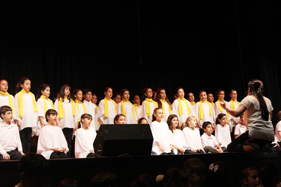 Coral Rio Branco se apresenta com a Banda do Sil&ecirc;ncio