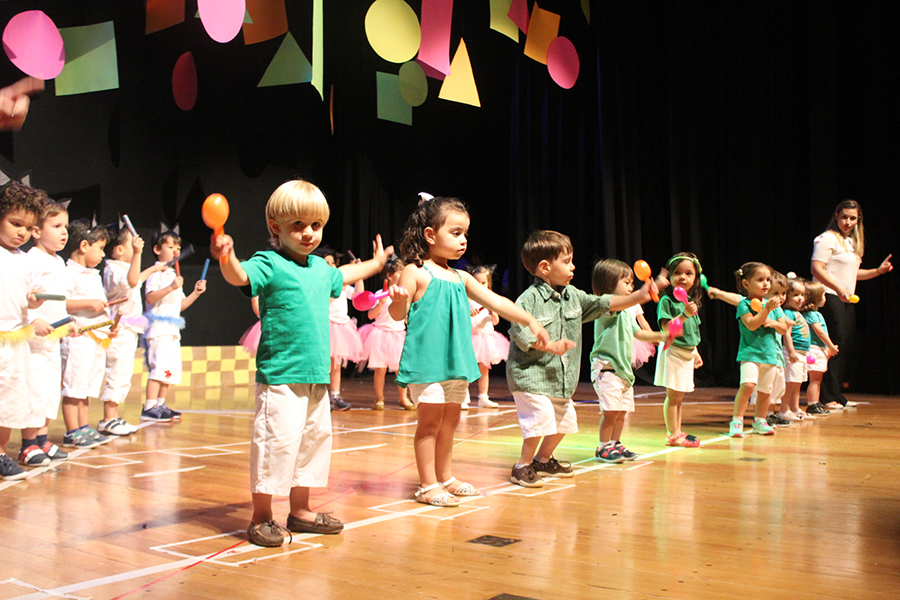 Encerramento dos alunos da Educa&ccedil;&atilde;o Infantil ao 2&deg; ano do Ensino Fundamental