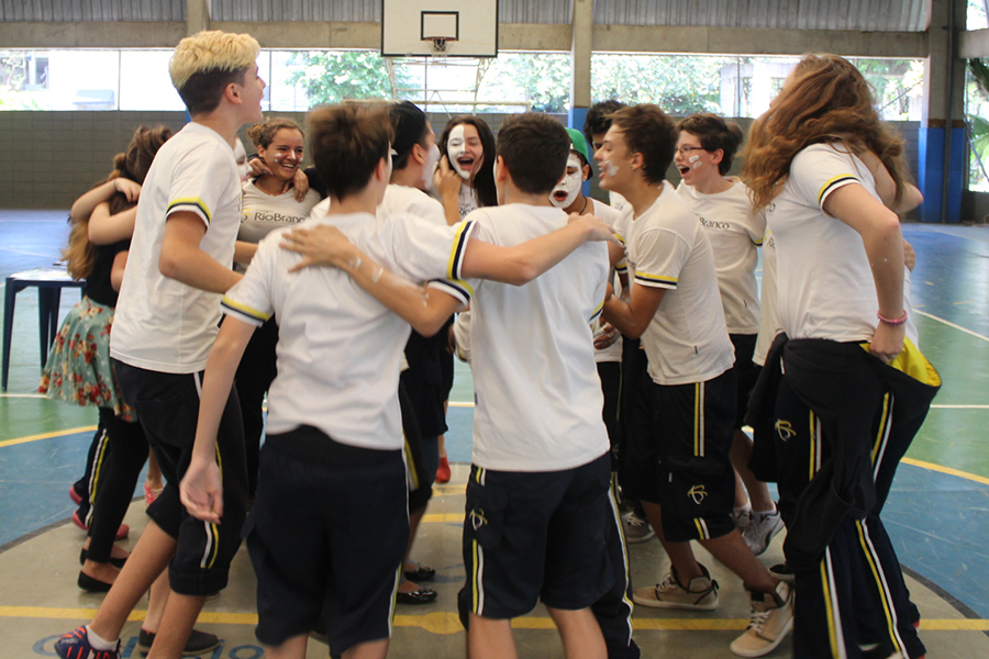 Alunos do 9&ordm; ano participam de gincana escolar