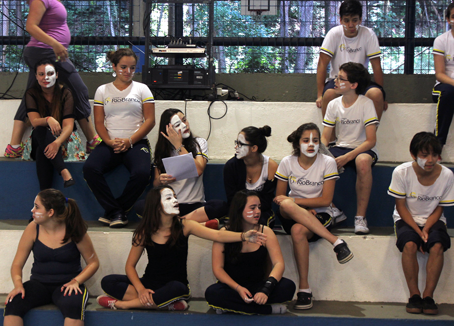 Alunos do 9&ordm; ano participam de gincana escolar