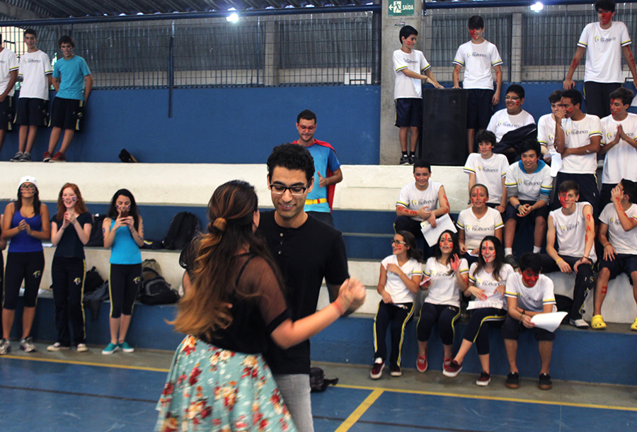 Alunos do 9&ordm; ano participam de gincana escolar