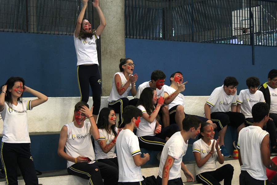 Alunos do 9&ordm; ano participam de gincana escolar