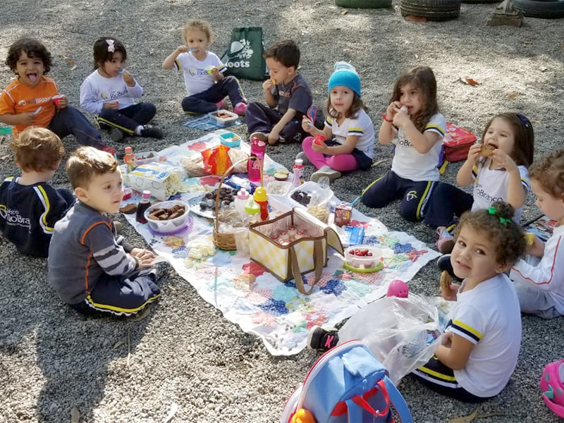 Crianças celebram o Thanksgiving Day