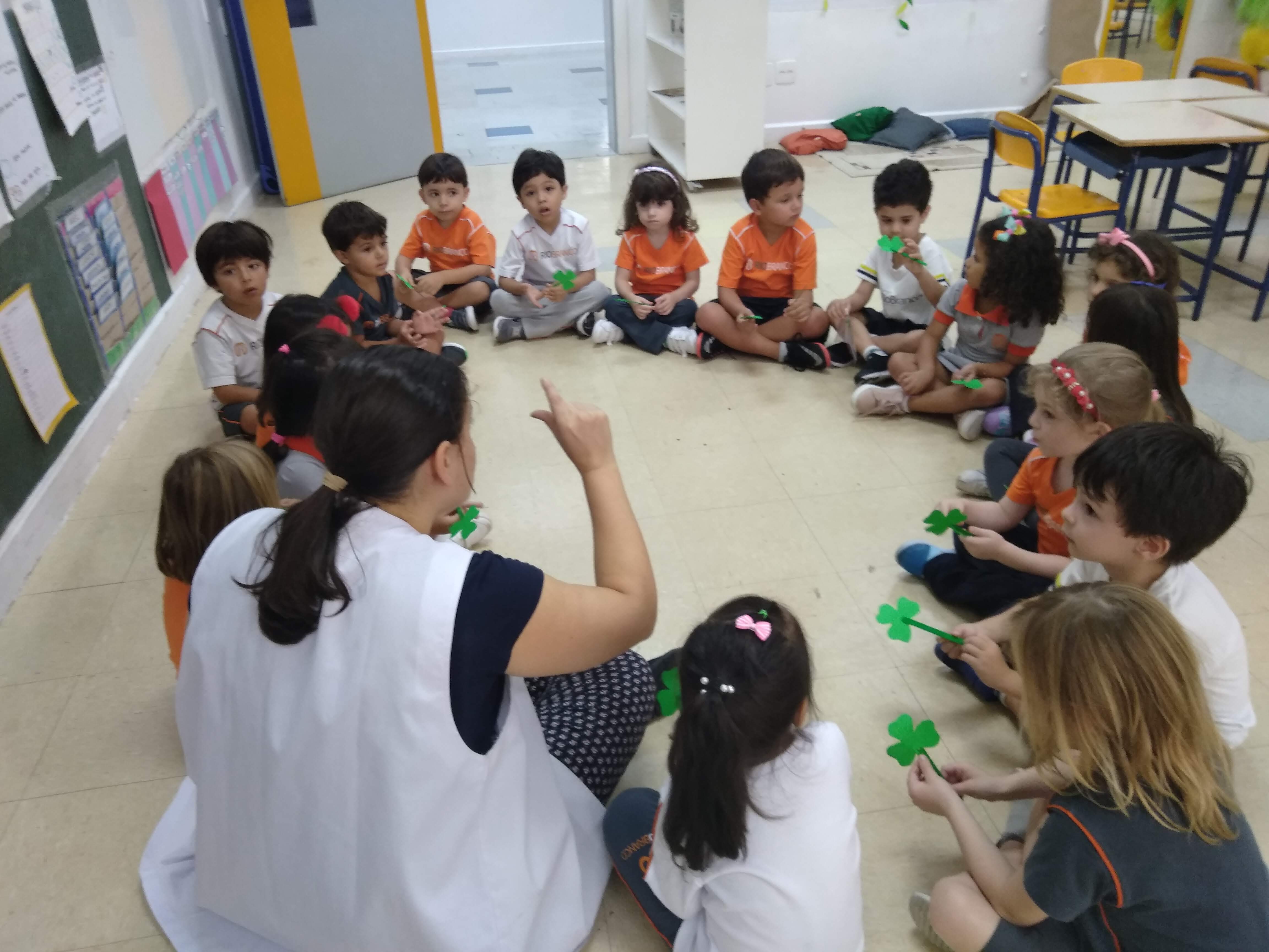 Crianças comemoram o St. Patrick’s Day e ampliam repertório de Inglês - Higienópolis