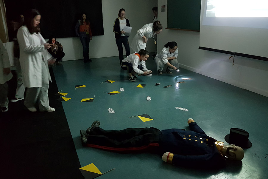 CSI Rio Branco: atividade promove simulação da perícia criminal