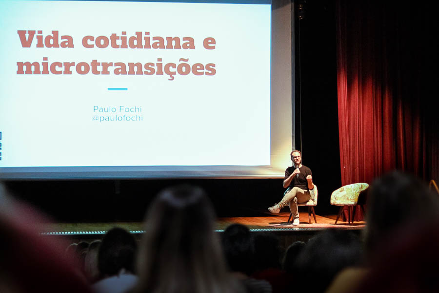 Vida Cotidiana e Microtransições: Rio Branco recebeu Paulo Fochi para palestra
