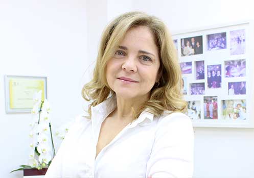 Esther Carvalho