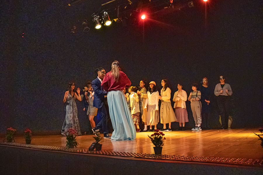 Grupo de Teatro Rio Branco apresenta Romeu e Julieta